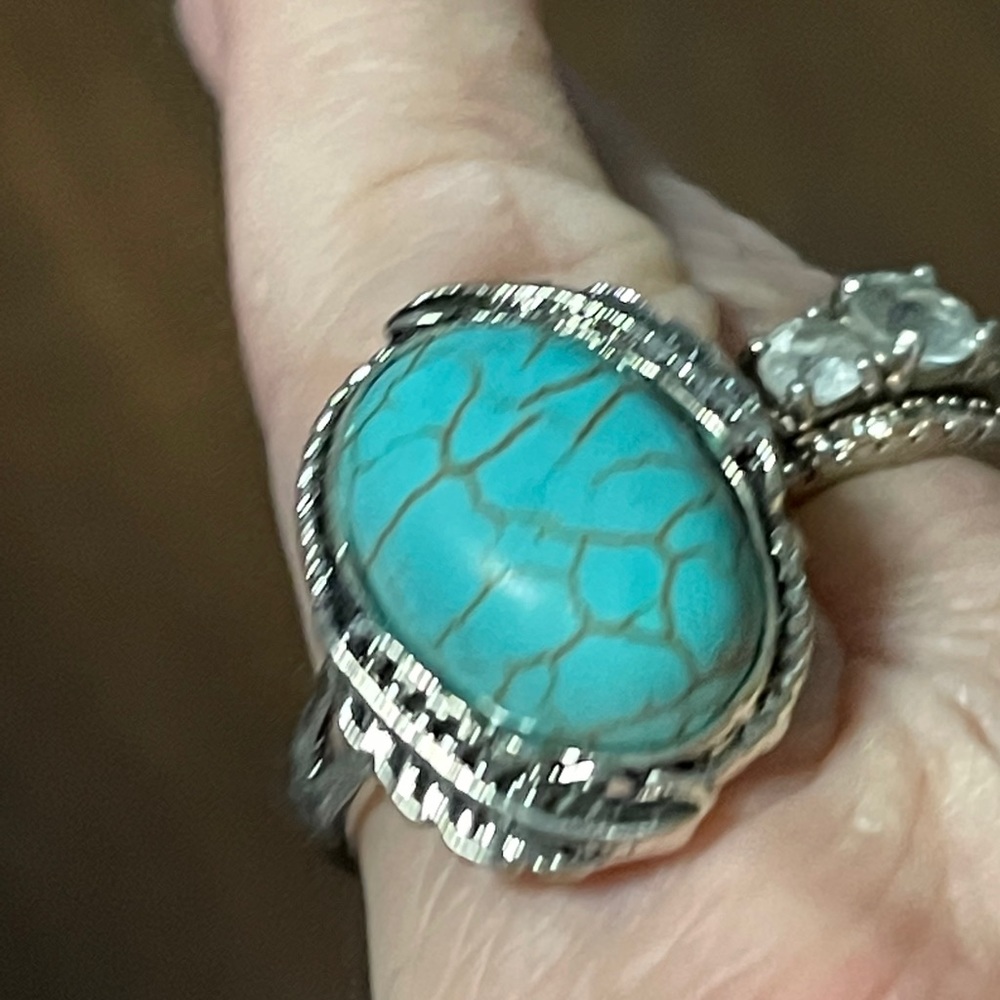 Beautiful Turquoise Silver Ring